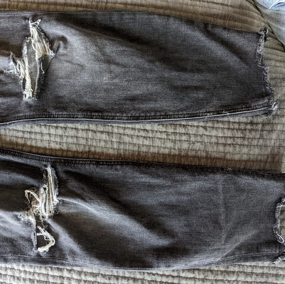 Joe's Jeans Finn Skinny Mid-Rise Distressed Raw Hem Elden Black Wash size 30 - Picture 10 of 12